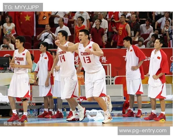 姚明在苏州篮球盛会中展现风采引发热烈反响与球迷互动热情高涨