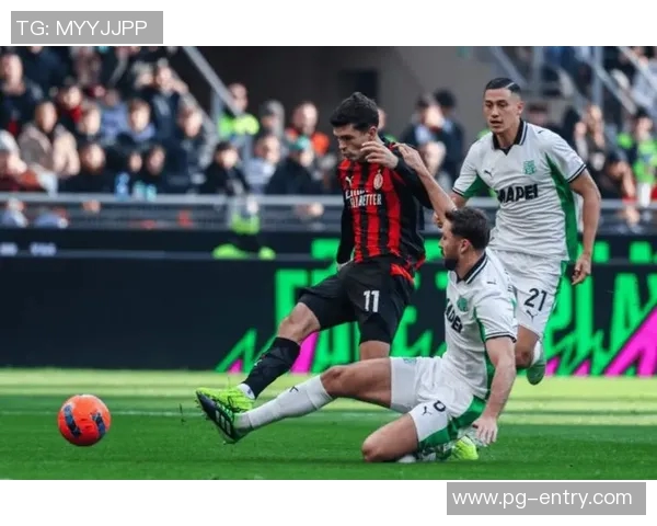 中超激战AC米兰险胜那不勒斯乌龙球成比赛转折点引发转会热议