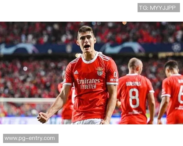 热刺与本菲卡友谊赛平局补时进球引发全场热烈反响分析