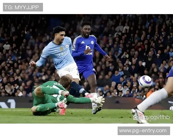 欧联杯精彩对决AC米兰狂胜曼城四球神扑瞬间引发全场沸腾