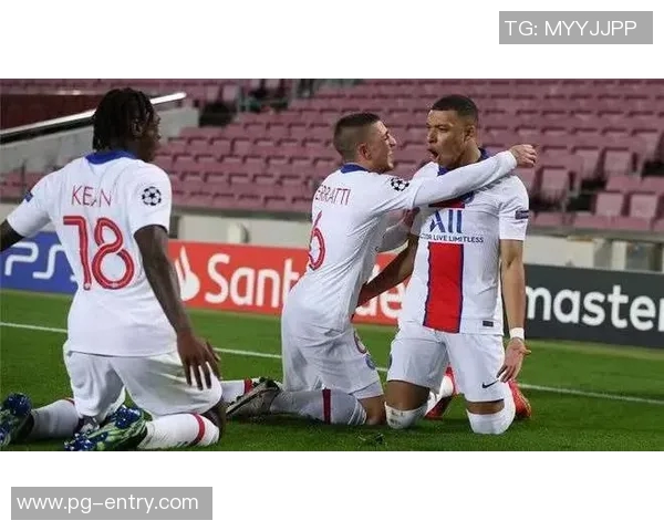 莱比锡逆袭巴黎圣日耳曼帽子戏法引发争议判罚全场沸腾