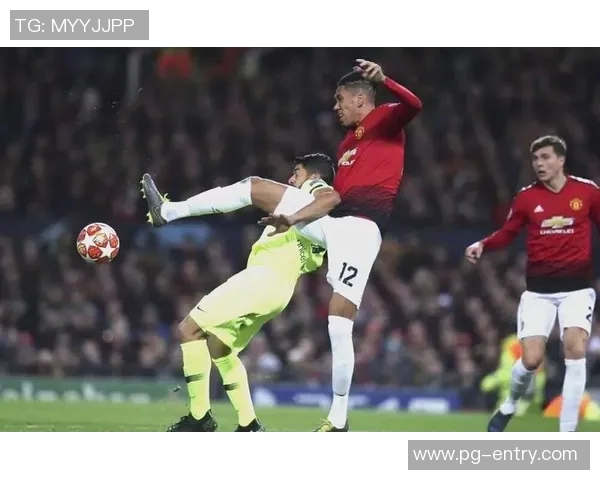 友谊赛精彩回顾曼联与巴萨1比1平点球大战引发全场热烈反响