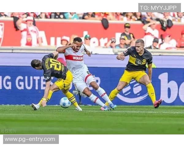 世界杯焦点战：里昂与多特蒙德握手言和全场沸腾赛后点评引发热议