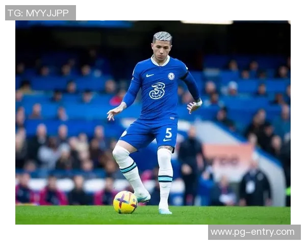 中超惊现冷门切尔西狂胜本菲卡红牌事件引发全场热议